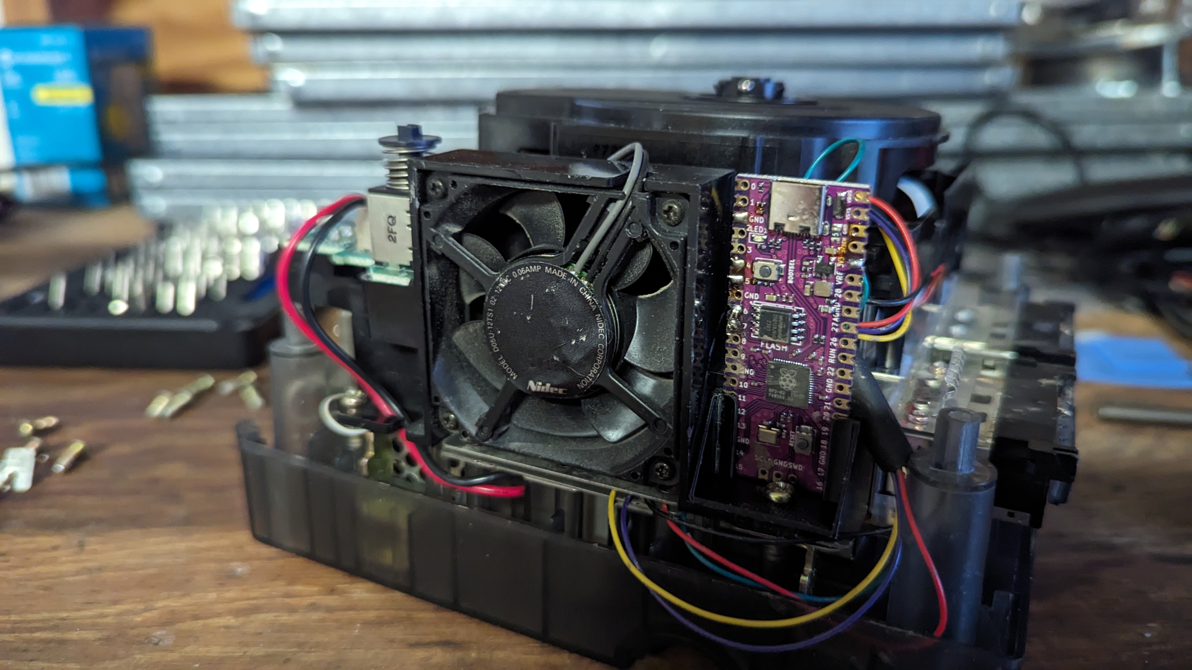 Nintendo GameCube — laser adjustment and PicoBoot installation Luke G.